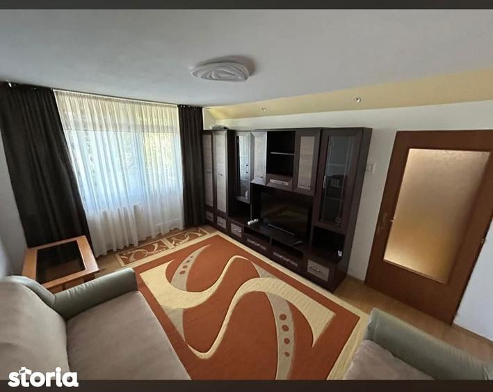 Apartament cu 2 camere decomandat în Calea București