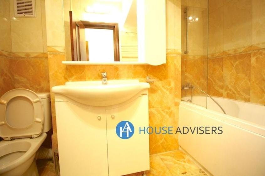 Apartament cu 3 camere, mobilat în Universitate