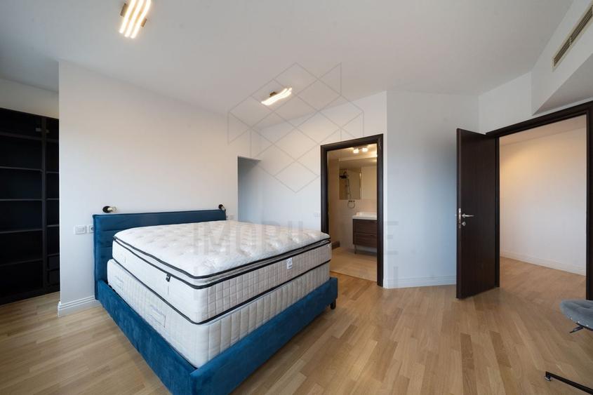 Penthouse cu 5 camere decomandat, mobilat în Herăstrău
