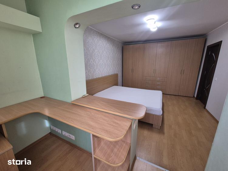 Apartament cu 2 camere decomandat în Apărătorii Patriei