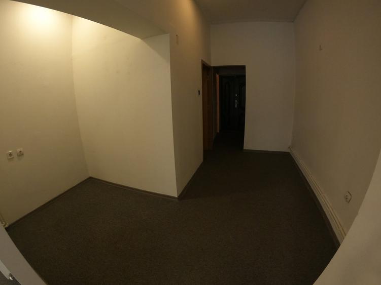 Spațiu comercial, de 90 mp, în Central