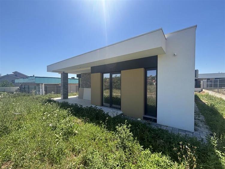 Casă cu 3 camere cu Teren 570 Mp în Dealuri Oradea