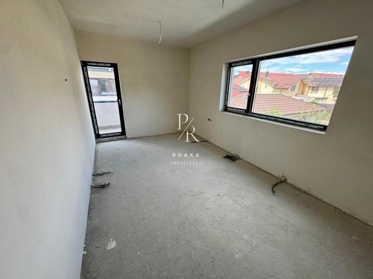 Duplex cu 4 camere cu Canalizare în Florești