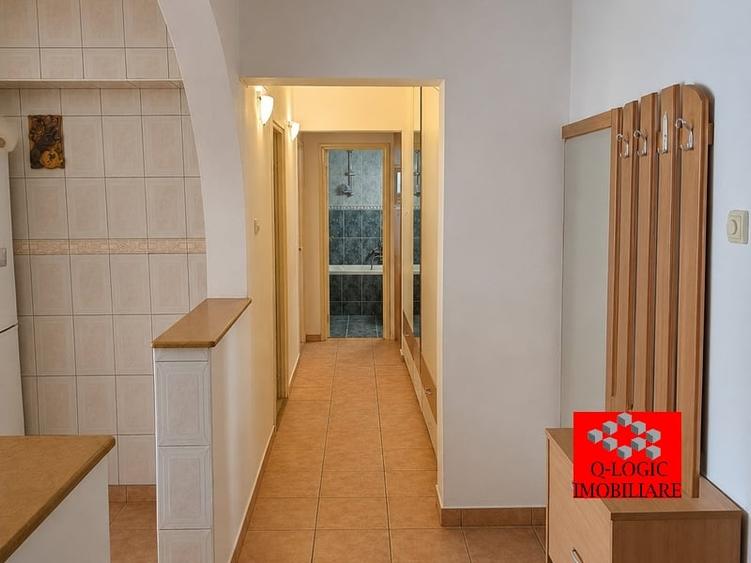 Apartament cu 3 camere decomandat, mobilat în Răcădău