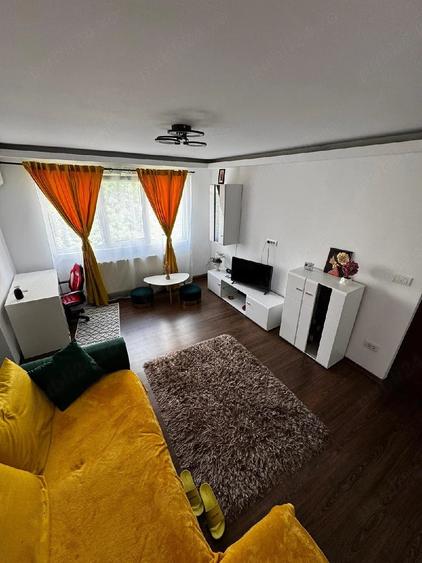 Apartament cu 2 camere semidecomandat în Gară