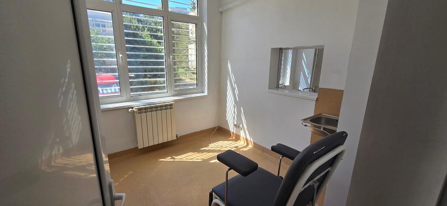 Spațiu comercial, de 90 mp, în Central