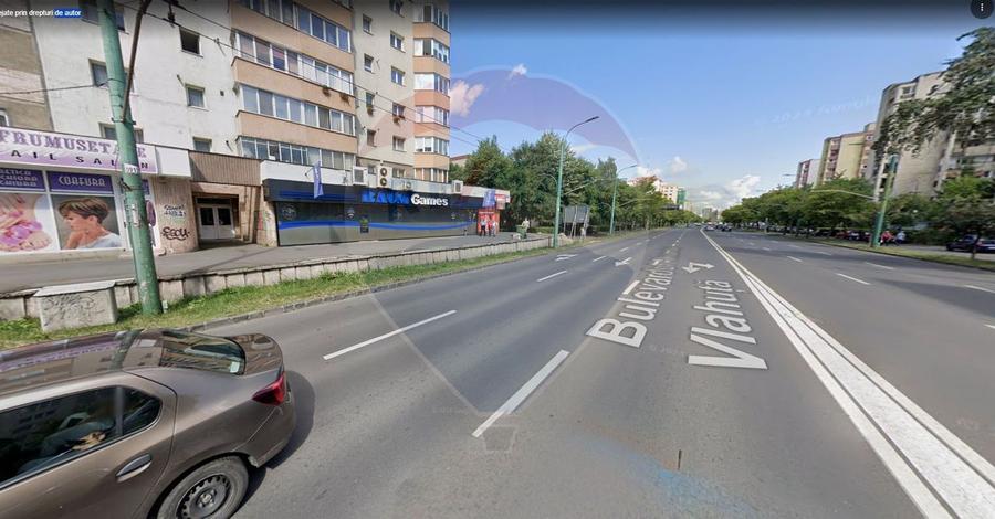 Spațiu comercial, de 230 mp, în Vlahuță