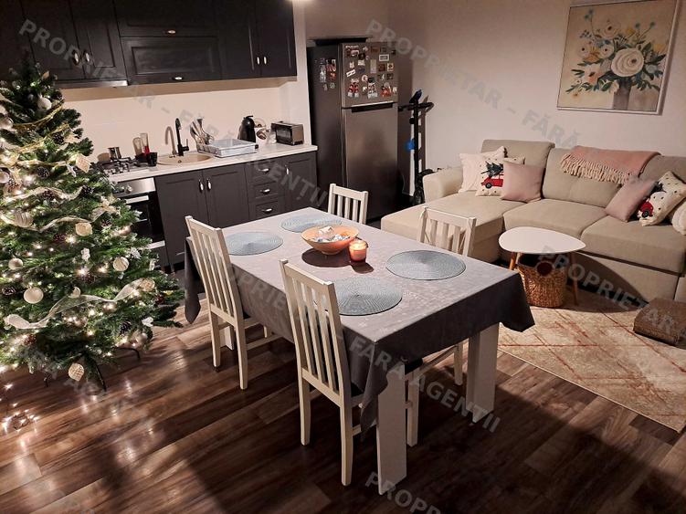 Apartament cu 3 camere decomandat în Florești