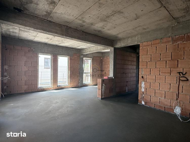 Casă cu 5 camere cu Teren 300 Mp în Ciorogârla