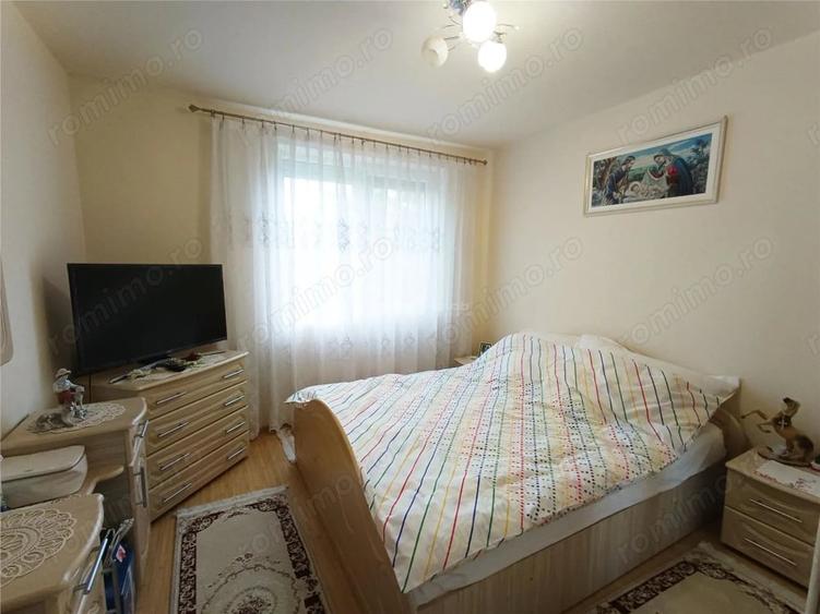 Apartament cu 2 camere decomandat, mobilat în Central