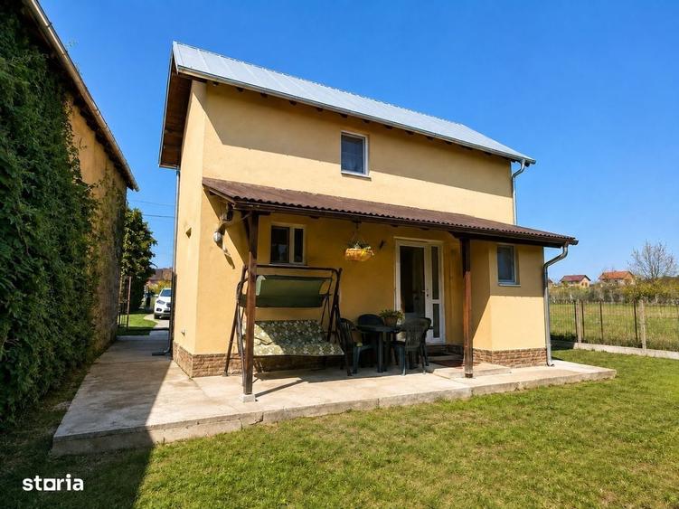 Casă cu 3 camere în Răzvad