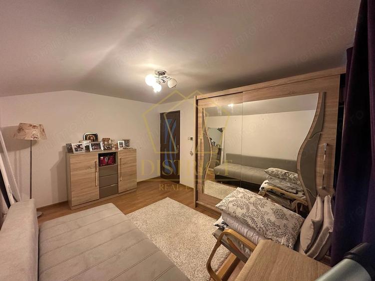 Casă cu 4 camere cu Teren 330 Mp în Central