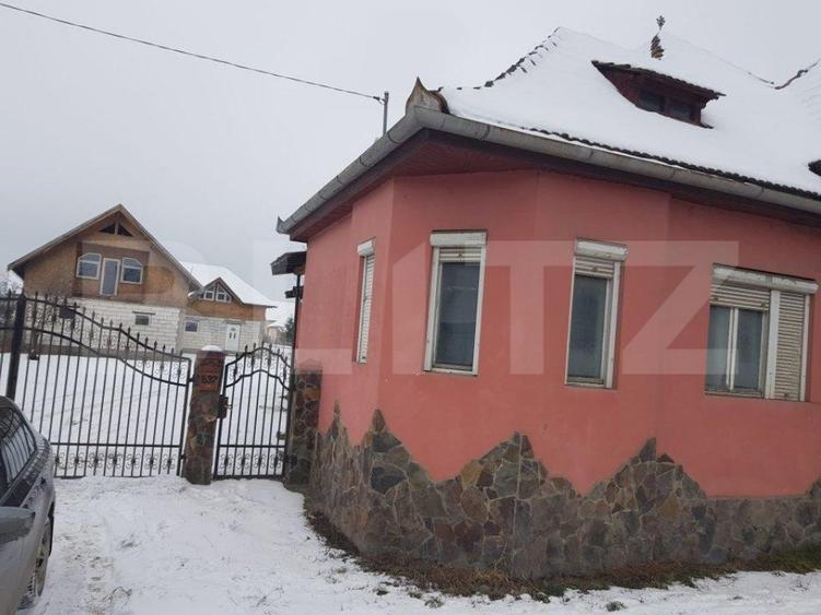 Casă cu 4 camere cu Teren 700 Mp în Suseni