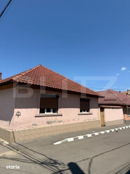 Casă cu 3 camere cu Teren 250 Mp în Central