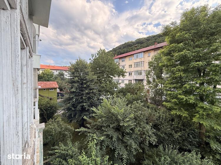 Apartament cu 2 camere semidecomandat în Central