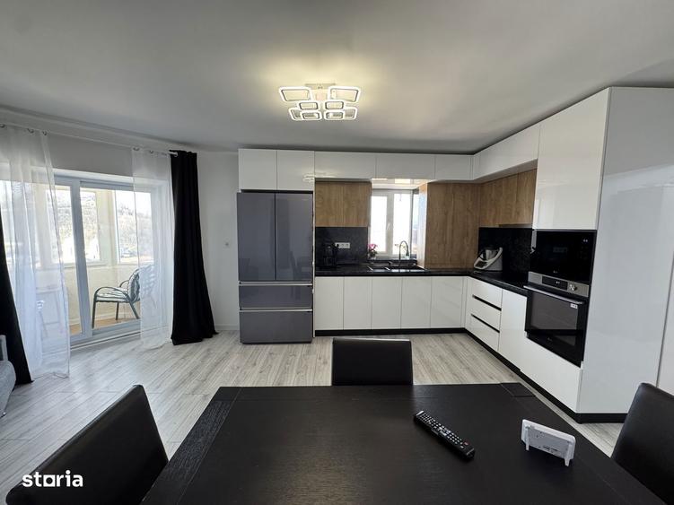 Apartament cu 3 camere decomandat în Nicolae Titulescu