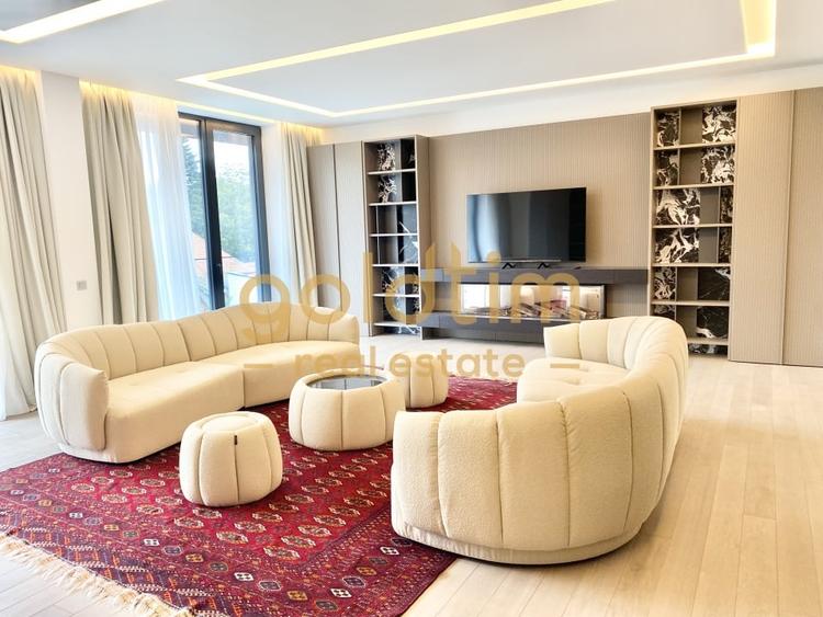 Apartament cu 5 camere decomandat, mobilat în Kiseleff
