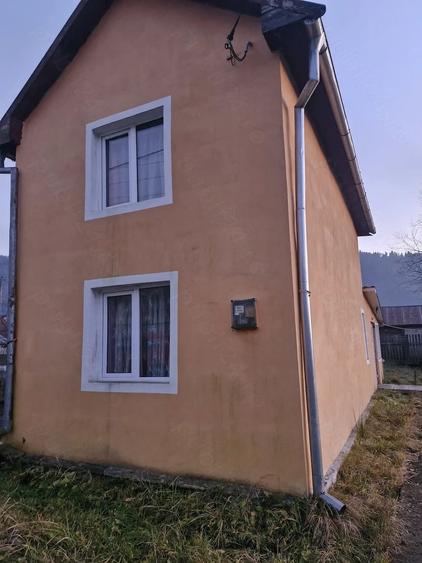 Casă cu 4 camere cu Teren 300 Mp în Sângeorgiu de Mureș