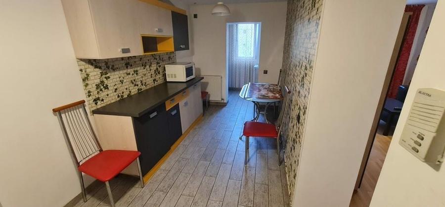 Apartament cu 3 camere în Central