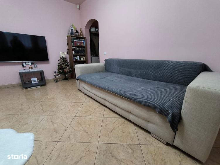 Apartament cu 3 camere semidecomandat în Giulești