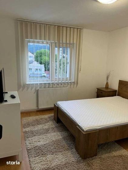 Apartament cu 3 camere decomandat în Astra