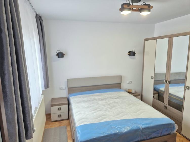 Apartament cu 2 camere decomandat în Sud