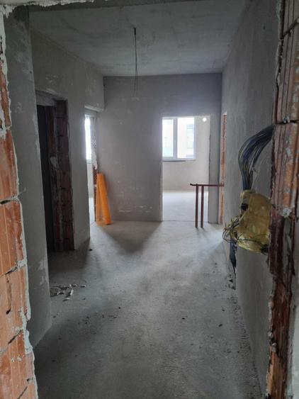 Apartament cu 2 camere decomandat în Giroc