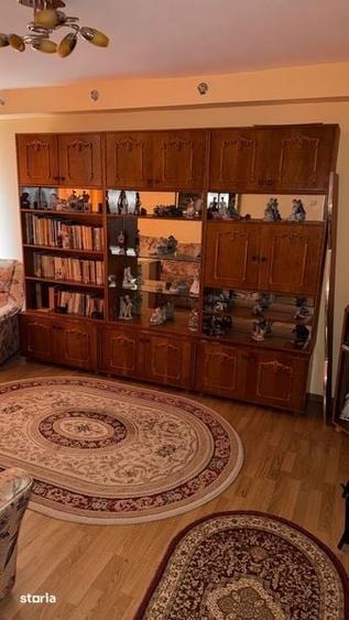 Apartament cu 2 camere decomandat în Cornișa