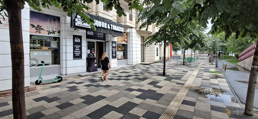 Spațiu comercial, de 150 mp, în Decebal