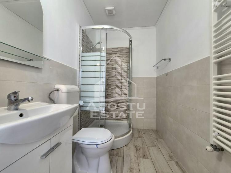 Casă individuală cu 3 camere cu Canalizare în Grădiște