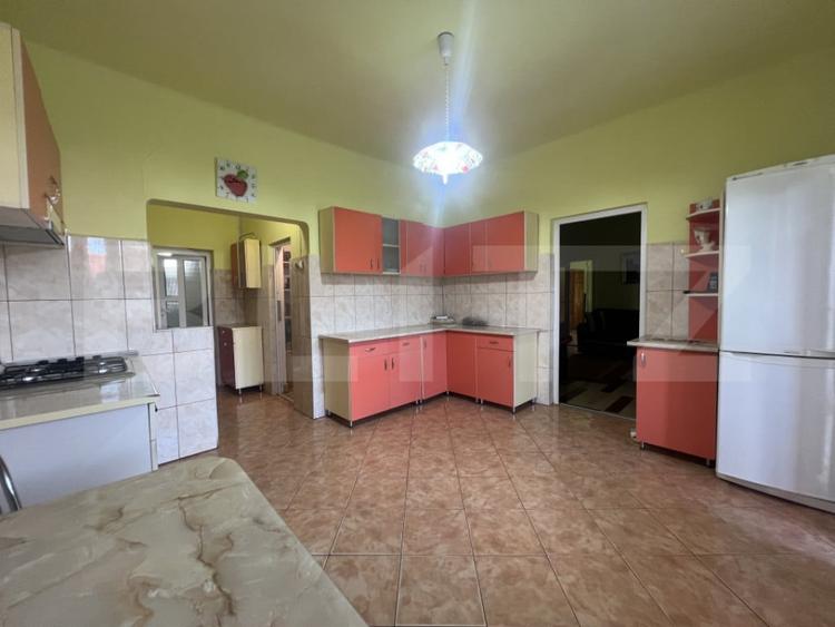 Casă cu 4 camere cu Teren 1000 Mp în Voiniceni