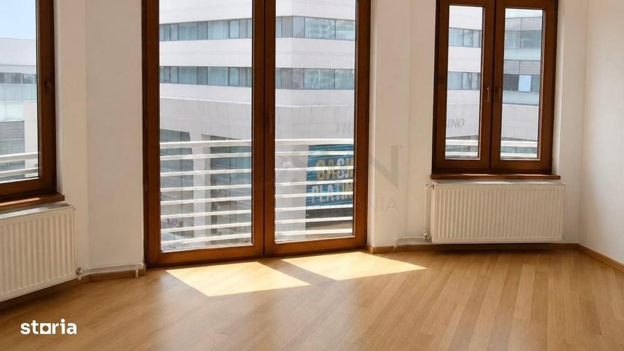 Apartament cu 4 camere în Calea Victoriei