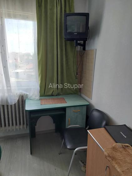 Garsoniera Complex Studen?esc proprietar