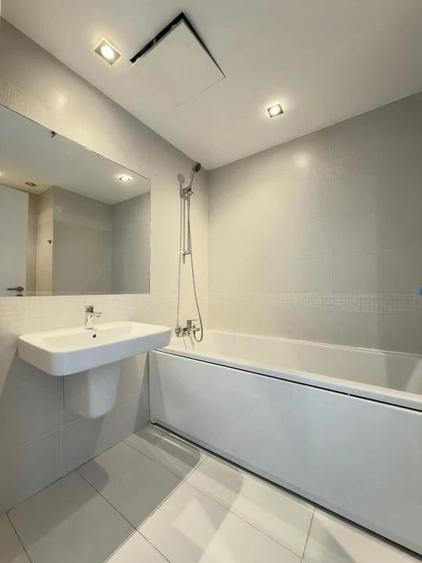 Apartament cu 3 camere în P-ța Universității