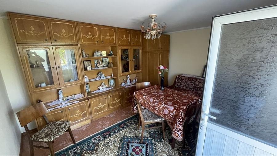 Casă cu 3 camere în Odaia Manolache