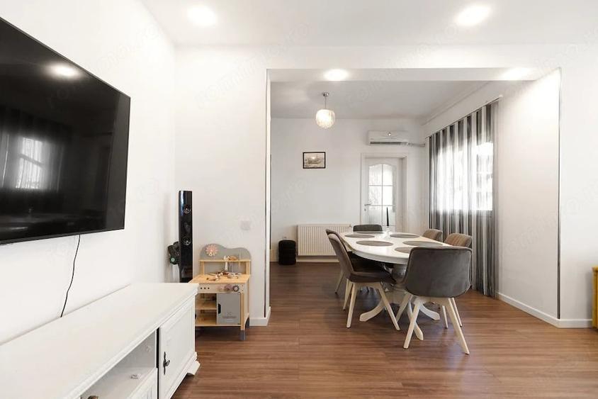 Apartament cu 4 camere decomandat în Eremia