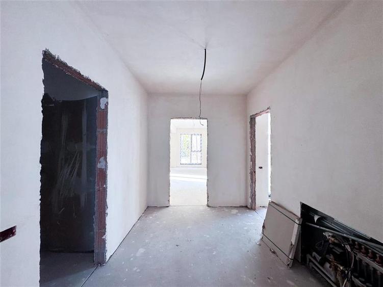 Apartament cu 2 camere decomandat în Aviației