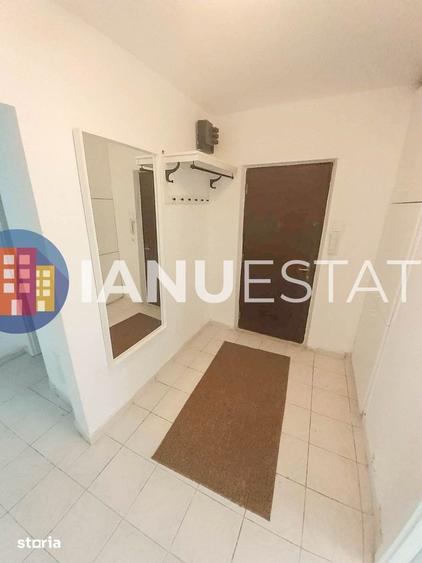 Apartament cu 3 camere semidecomandat, mobilat în Berceni