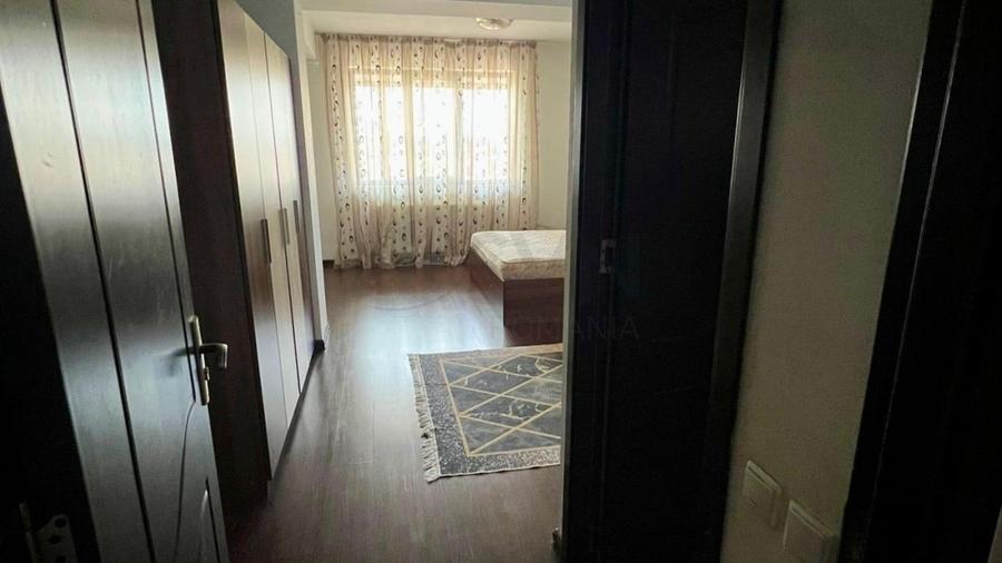 Apartament cu 3 camere decomandat, mobilat în Colentina