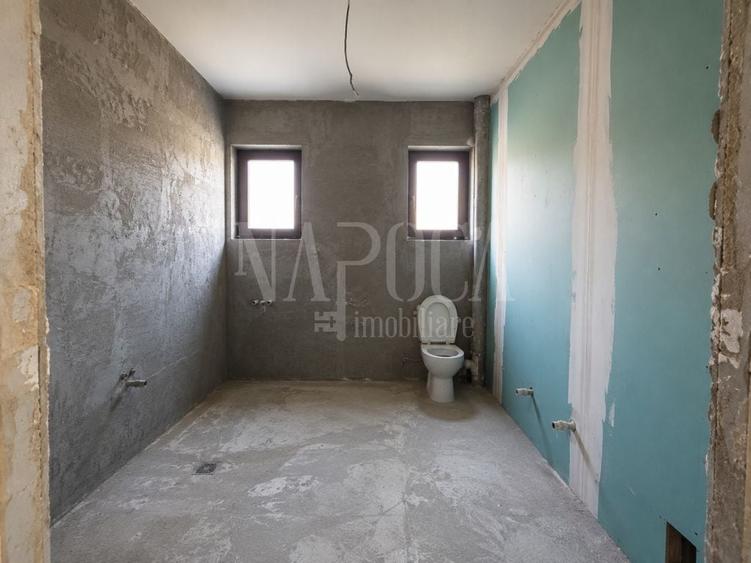 Apartament cu 3 camere semidecomandat în Andrei Mureșanu