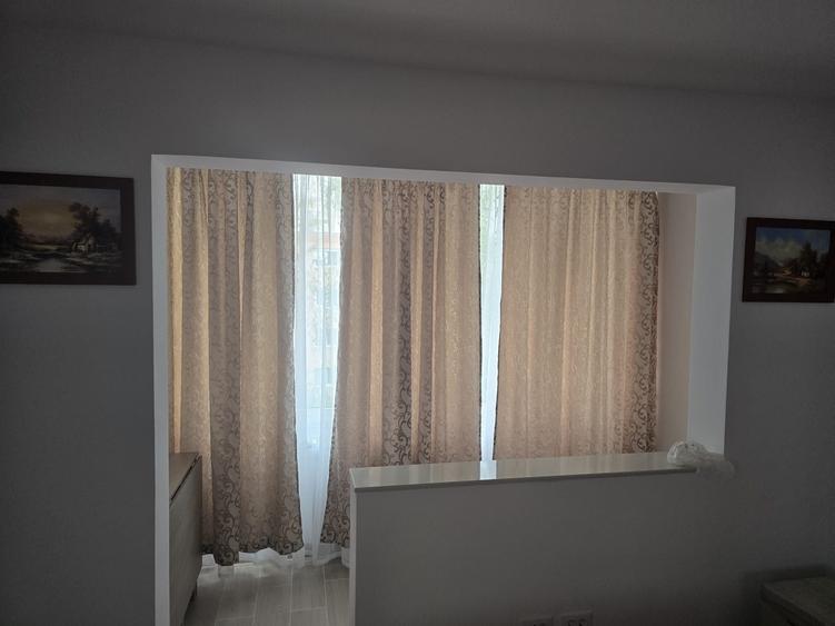 Apartament cu 3 camere semidecomandat în Gării