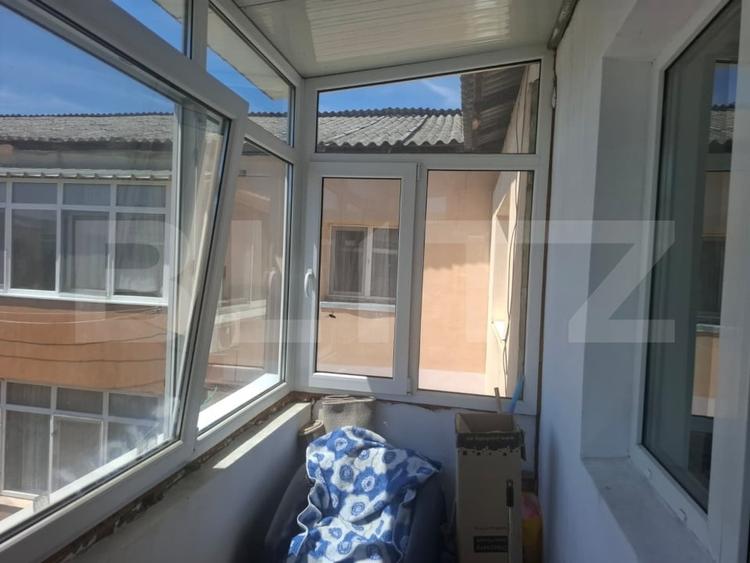 Apartament cu 2 camere semidecomandat, mobilat în Micro 11