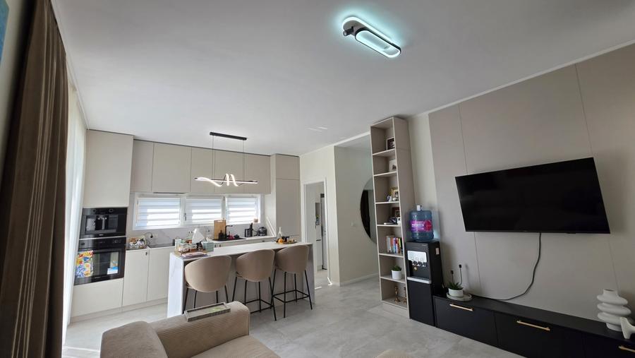 Duplex cu 4 camere cu Canalizare în Dumbrăvița