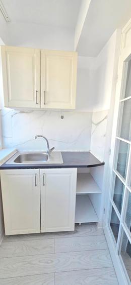 Apartament cu 2 camere semidecomandat în Valea Adâncă