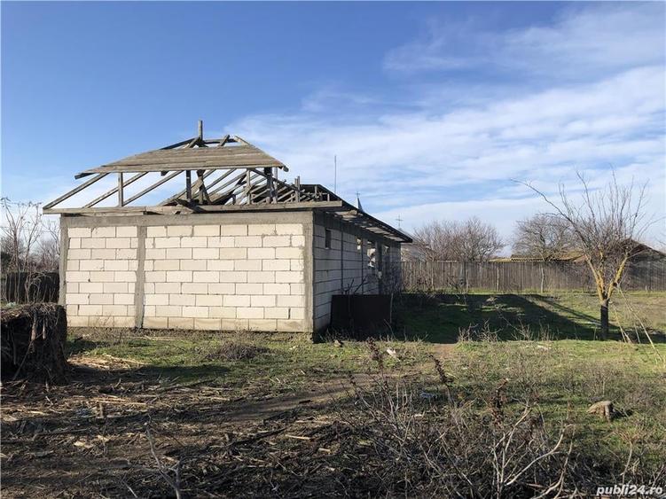 Casă cu 7 camere în Berteștii de Sus