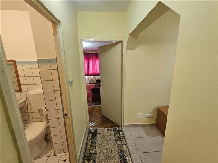 Apartament cu 2 camere decomandat, mobilat în Micro IV