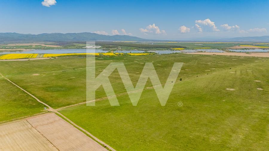 Teren agricol extravilan de 4700 mp, în Codlea