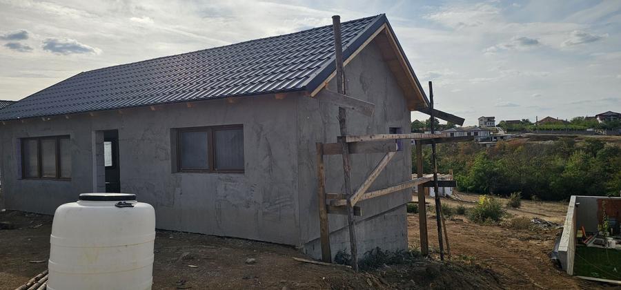 Casă cu 2 camere în Cordău