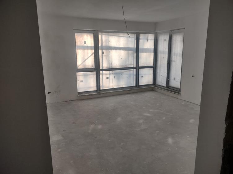 Apartament cu 2 camere decomandat în Moșilor