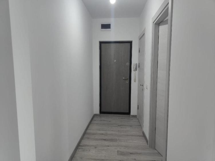 Apartament cu 3 camere în Baba Novac
